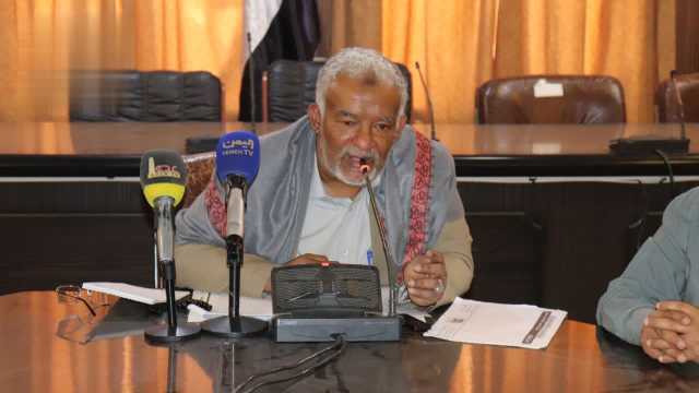 باجعالة يؤكد أن اليمن لن يخضع للضغوط الخارجية بشأن تقليص المساعدات الإنسانية