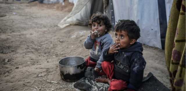 “الأونروا”: غزة بلا طعام وماء وأدوية منذ 2 مارس بسبب اغلاق المعابر