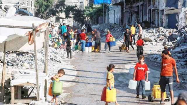 أزمة المياه في غزة.. محطات التحلية تكافح لتلبية الاحتياج والصهاريج تنتظر الوقود