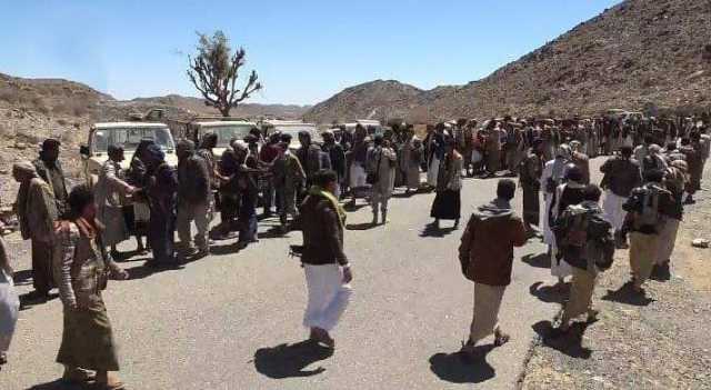 زيارة عيدية وقافلة للمرابطين في جبهة حلحل بأبين