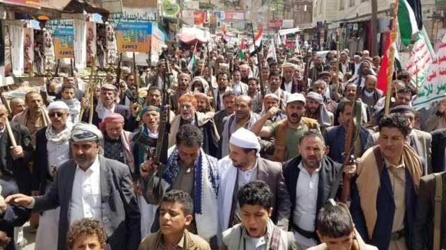 أبناء المحويت يحتشدون في 71 مسيرة تأكيدا على الثبات في مواجهة التصعيد الأمريكي الاسرائيلي