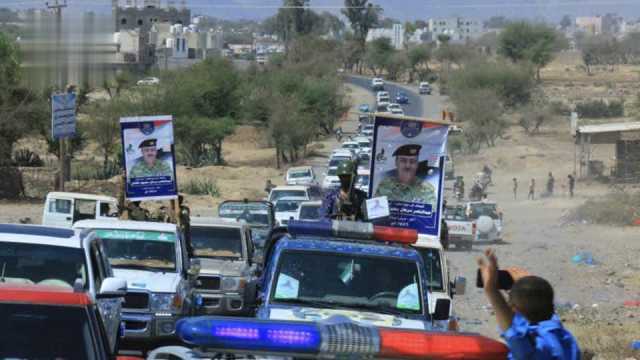 تشييع جثمان العقيد عبد الناصر الكمالي في تعز