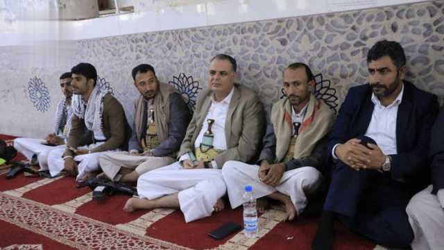 الصوفي يتفقد الدورات الصيفية في مركز محافظة حجة