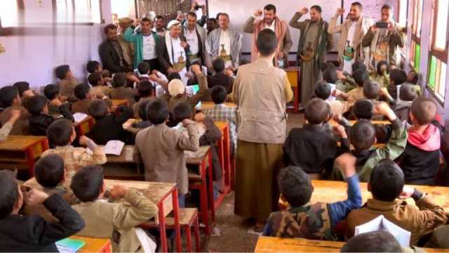 المولد وجعمان يتفقدان الدورات الصفية في مديريتي المدينة وعيال سريح بعمران
