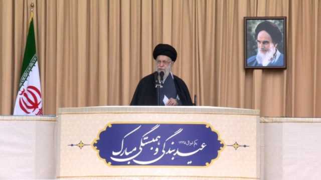 السيد الخامنئي يوجه بفتح تحقيق موسع في انفجار ميناء بندر عباس