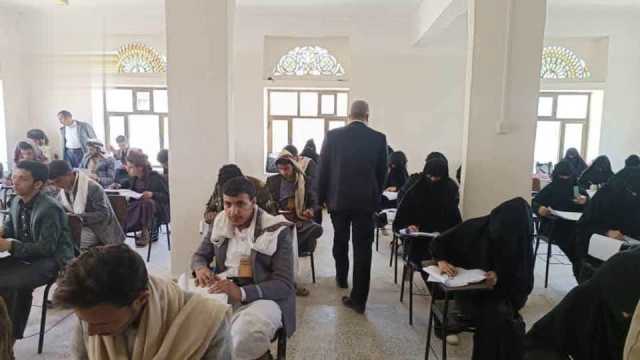 تدشين الاختبارات في كلية العلوم الإنسانية في شبام كوكبان