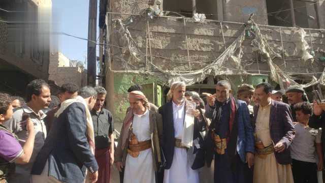 العلامة مفتاح يتفقد موقع مجزرة سوق فروة في شعوب