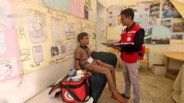 تنفيذ حملة ميدانية لتقديم خدمات الإسعافية لطلاب الشهادة العامة في الحديدة