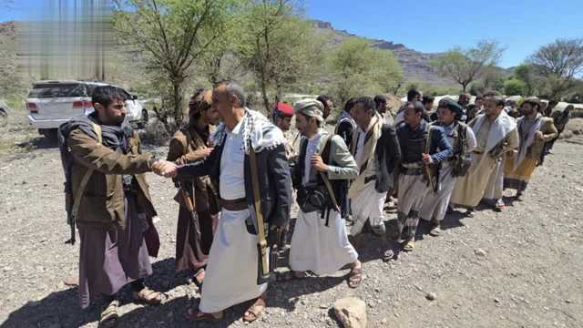 وزارة الثقافة والسياحة تقدم قافلة عيدية للمرابطين في جبهة الضالع