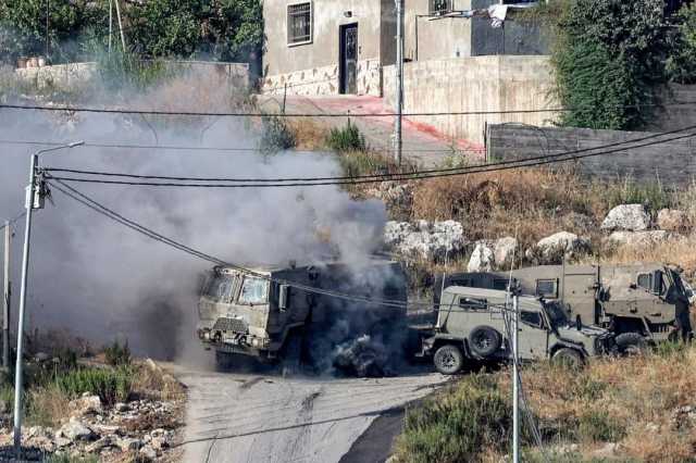 مقاومون فلسطينيون يستهدفون مدرعة صهيونية بعبوة ناسفة في جنين