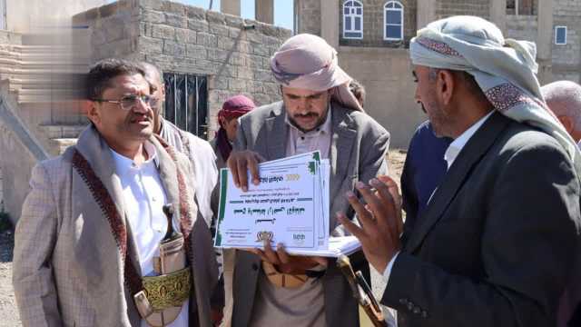 تدشين مشروع التأجير بغرض البناء في أراضي الأوقاف في مديرية عنس