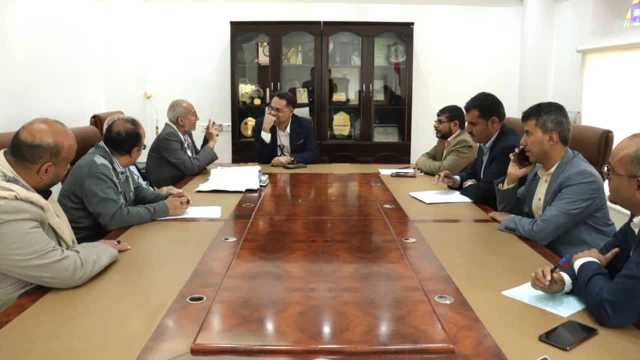 مناقشة أوجه التعاون المشترك بين الجمارك والمركز الوطني للوثائق