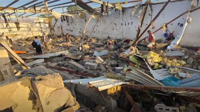 المركز اليمني لحقوق الإنسان: استهداف العدوان لمركز إيواء المهاجرين جريمة حرب