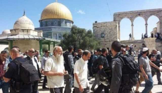 مستوطنون بقيادة المتطرف غليك يقتحمون الأقصى