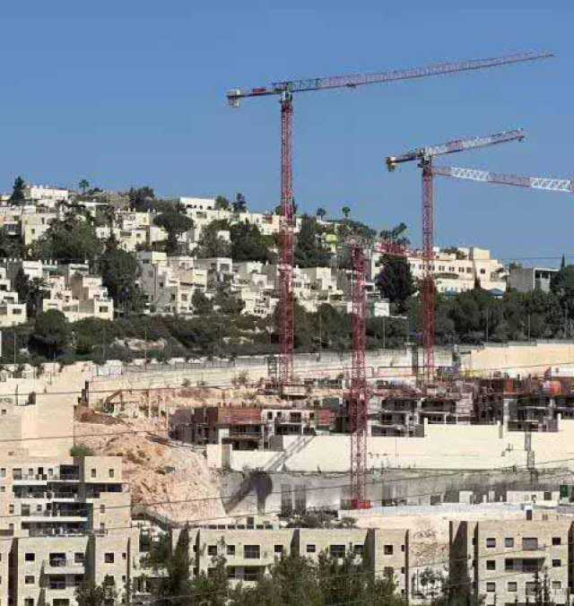 بتعاون مع “صهر ترامب” تحقيق يكشف علاقة 3 دول خليجية بدعم الاستيطان في الضفة والقدس