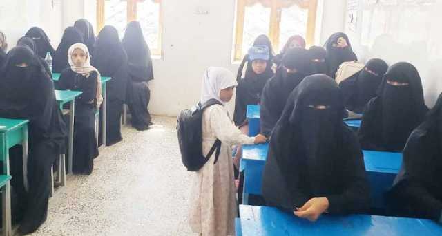 أنشطة الدورات الصيفية: فعاليات متنوعة.. وإقبال كبير رغم غارات العدو الأمريكي