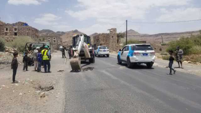 حملة لإزالة المطبات في الطرق الرئيسية بين المحافظات