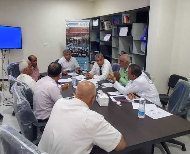 مناقشة التقرير الأكاديمي لمركز دراسات طب المناطق الحارة والوبائيات بجامعة الحديدة