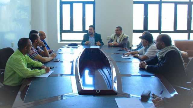 مناقشة إجراءات تقييم وتطوير الأندية والاتحادات الرياضية