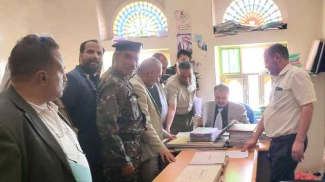 رئيس نيابة استئناف ذمار يتفقد سير العمل في نيابة دمت