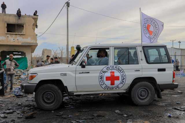 لجنة الصليب الأحمر تعلن استشهاد اثنين من موظفيها في غزة