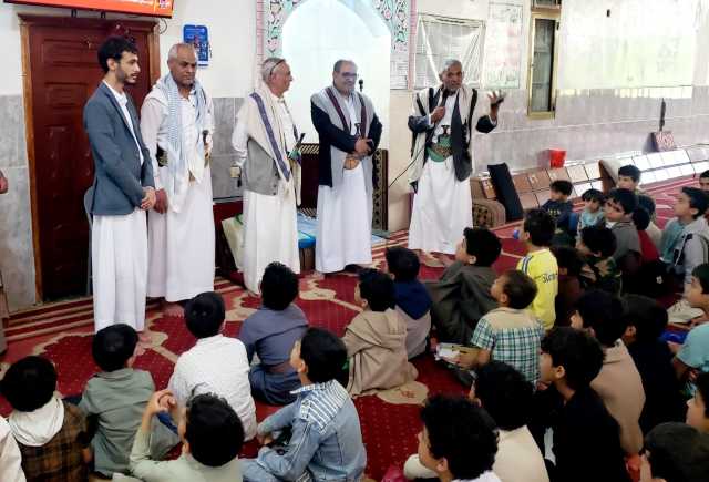 تفقد أنشطة الدورات الصيفية في مديرية الثورة بالأمانة