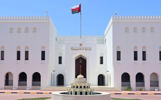 الخارجية العمانية: اسفرت الجهود عن التوصل إلى اتفاق وقف إطلاق النار بين صنعاء وواشنطن