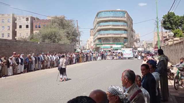 وقفة مسلحة في الثورة بالأمانة نصرة لغزة وإعلان البراءة من الخونة