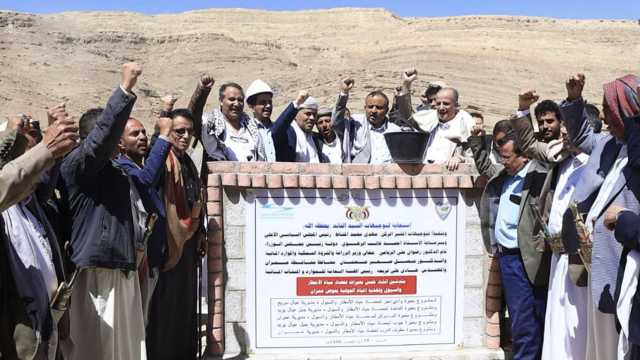 الرباعي وجعمان يدّشنان إنشاء خمس بحيرات لتجميع مياه الأمطار في عمران