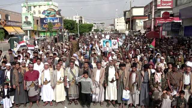 مسيرات حاشدة في البيضاء نصرة لغزة وتنديداً بجرائم الإبادة