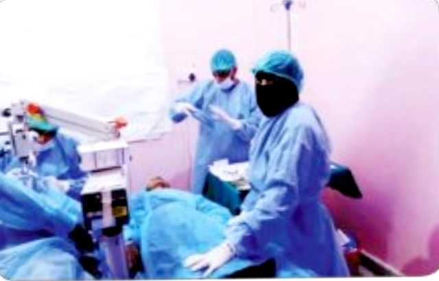 إجراء 210 عمليات جراحية ومعاينة ألف و600 حالة في مخيم العيون المجاني بالبيضاء