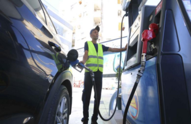 الحكومة المصرية تؤكد وجود بنزين مغشوش بعد شكاوى من تلفيات بالسيارات