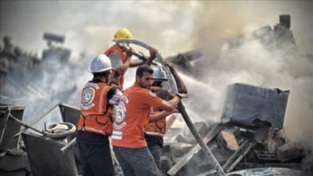 الهلال الأحمر الفلسطيني يُطلق نداءً عاجلًا لحماية الطواقم الطبية والإغاثية بغزة