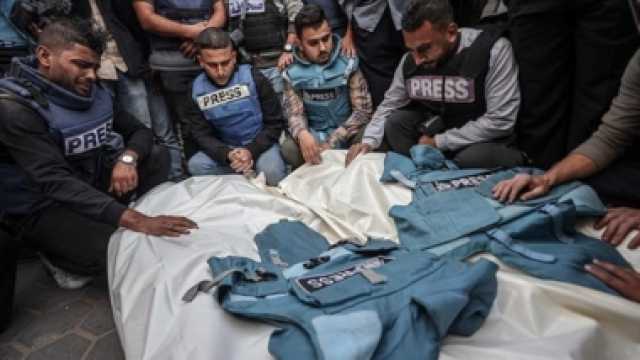 الإعلامي الحكومي” في غزة : ارتفاع عدد الشُّهداء الصَّحفيين إلى 216 صحفياً بعد استشهاد الصحفي حسن سمور