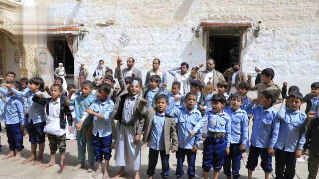 تفقد الأنشطة الصيفية في مسجد الإمام الهادي بصعدة