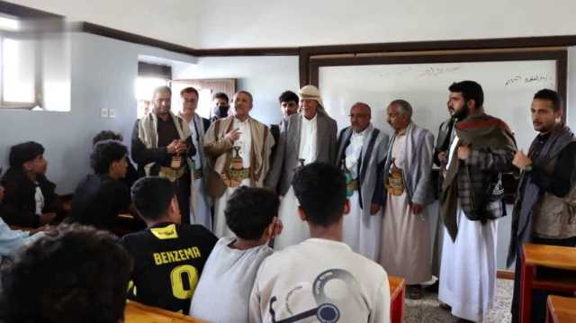 المولد وصلاح يتفقدان أنشطة الدورات الصيفية في إب