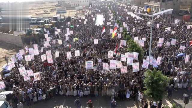 محافظة عمران تشهد 77 مسيرة حاشدة تنديدًا بالإبادة الجماعية في غزة