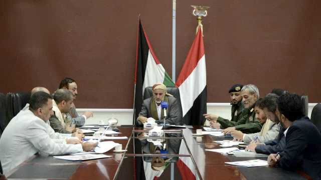 مفتاح يرأس اجتماعاً لمناقشة آلية تطوير أداء مصلحة الدفاع المدني وتعزيز جاهزيتها