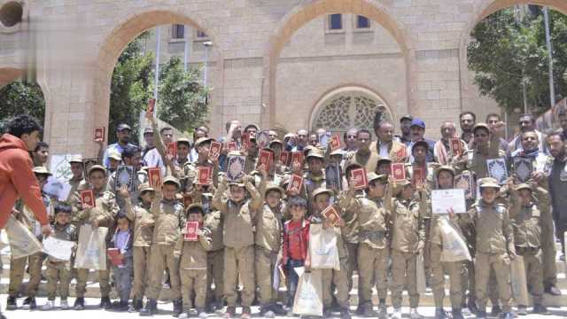 تكريم المبرزين بالدورات الصيفية المفتوحة في جامعة صنعاء
