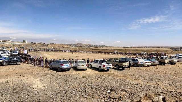 وقفة مسلحة في بني صريم بعمران إعلاناً للنفير العام والجهوزية لمواجهة العدوان