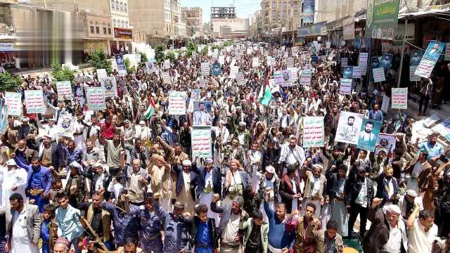 مسيرات حاشدة في الضالع تحت شعار “مع غزة وفلسطين.. في مواجهة القتلة والمستكبرين”