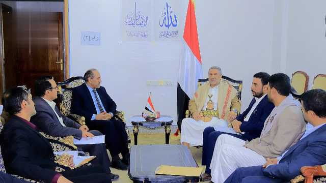 المولَّد والبخيتي يناقشان سبل تعزيز التعاون بين وزارة الشباب وجامعة صنعاء