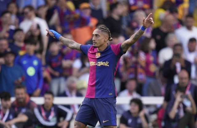 برشلونة يفوز على ريال مدريد في “الكلاسيكو” ويقترب من حسم الدوري الإسباني