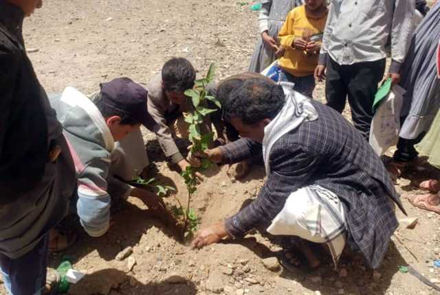 تدشين الانشطة الزراعية بالمدارس الصيفية في جحانة بصنعاء