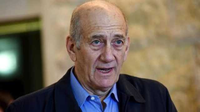 أولمرت : “إسرائيل” ترتكب جرائم حرب في غزة
