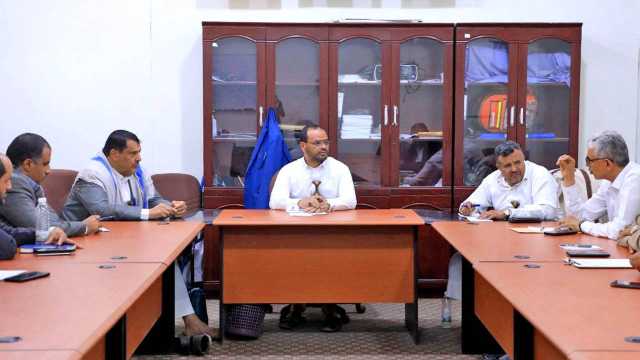 اجتماع برئاسة عوض يناقش سبل النهوض القطاع الصحي بصعدة