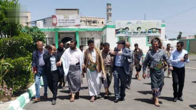 وزير الصحة ونائبه يتفقدان عدداً من المرافق الصحية في تعز