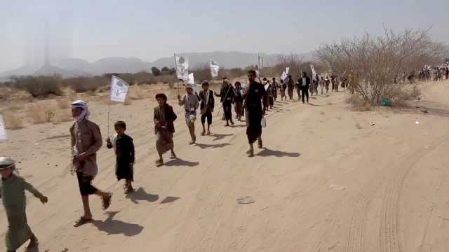 مسير كشفي لطلاب مدرسة أويس القرني الصيفية في الجوبة بمأرب