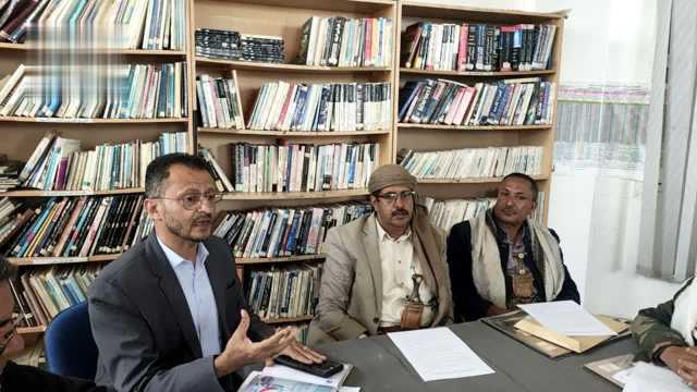 اجتماع في ذمار يناقش الإجراءات الوقائية الطارئة للحد من انتشار الإسهالات المائية الحادة