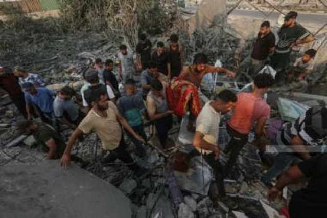 شهداء ومصابون في قصف صهيوني لفلسطينيين شرقي مدينة غزة